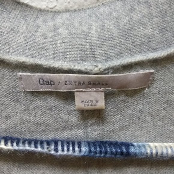 Gap Button Cardigan - Picture 3 of 3